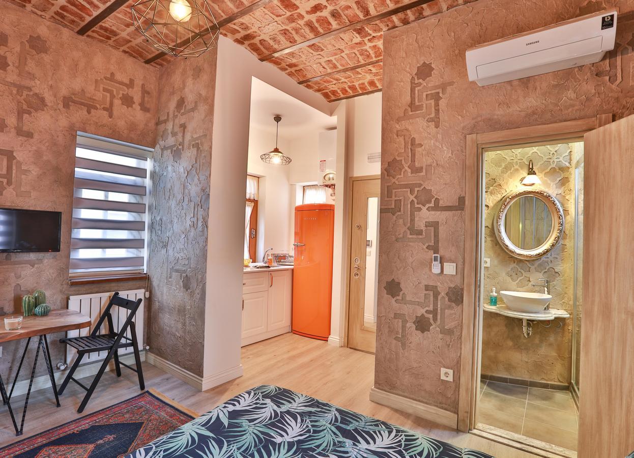 Flats Company -Mujgan Apartment Istanbul Bagian luar foto