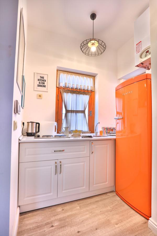 Flats Company -Mujgan Apartment Istanbul Bagian luar foto